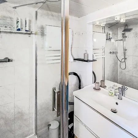 Amazing In With Kitchen *