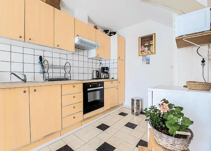 Amazing In With Kitchen *